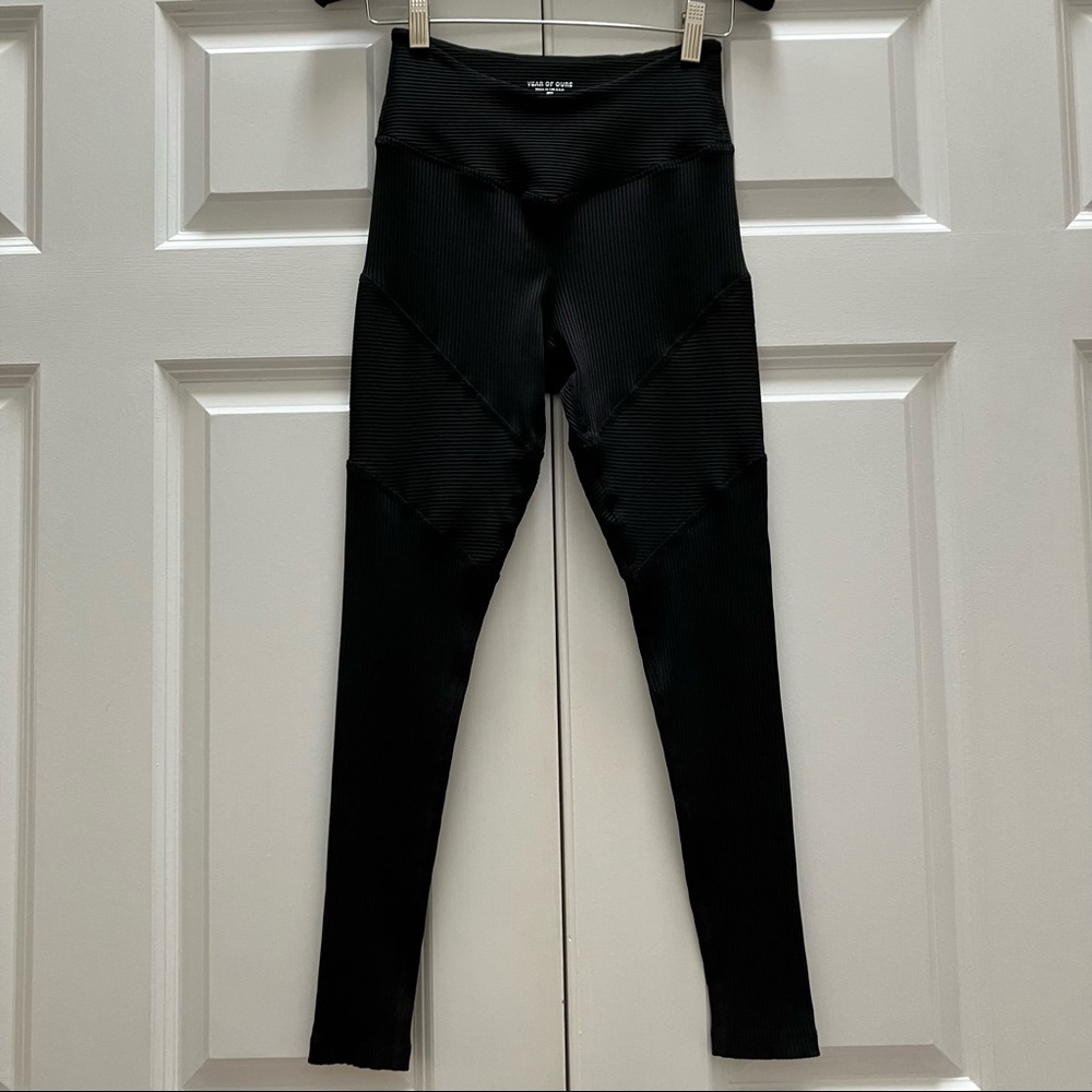 Year Of Ours Ribbed Leggings Black Athleisure Pants size Small